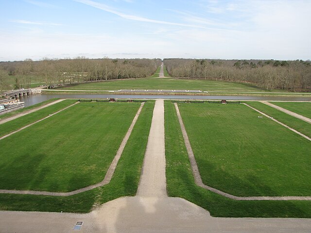 Avant la réhabilitation des jardins à la française (2010)